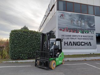 Четырехопорные погрузчики Hangcha XC30i