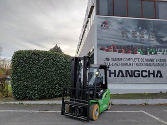 Четырехопорные погрузчики Hangcha XC30i