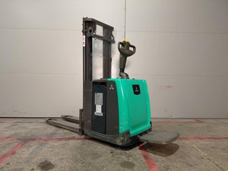 Штабелер с откидной платформой Mitsubishi SBV12P - 1