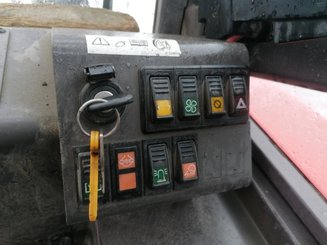 Внедорожный погрузчик Manitou MC60 - 10
