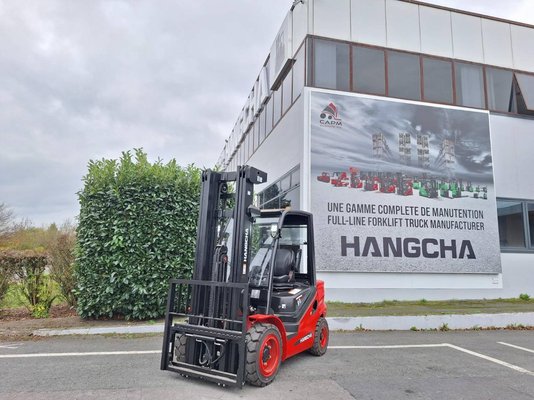 Четырехопорные погрузчики Hangcha XF30D-2 - 1