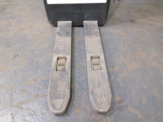 Четырехопорные погрузчики Crown GPC3045 - 7