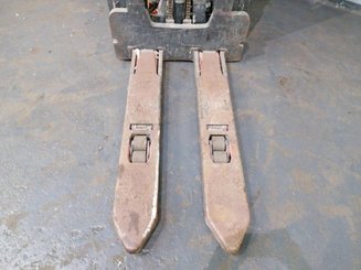 Штабелеры с электроприводом Fenwick L16AP - 2