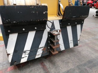 Tow tractor ATA 5500 LPG