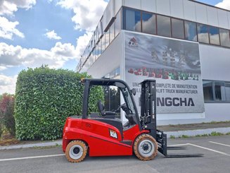 Четырехопорные погрузчики Hangcha A4W50-E