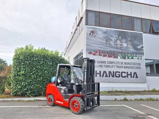 Четырехопорные погрузчики Hangcha XF35G