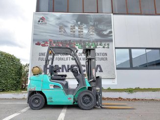 Четырехопорные погрузчики Mitsubishi FG25NT