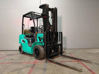 Четырехопорные погрузчики Mitsubishi FG25NT