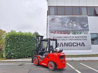 Четырехопорные погрузчики Hangcha XF35G