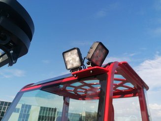 Четырехходовый вилочный погрузчик AMLIFT AGILIFT 3000E