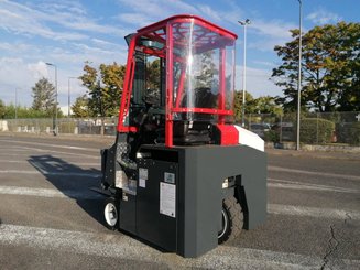 Четырехходовый вилочный погрузчик AMLIFT AGILIFT 3000E