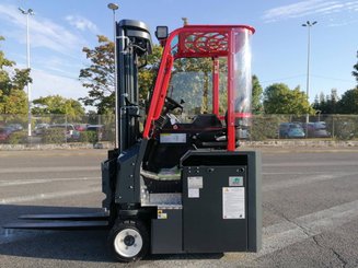 Четырехходовый вилочный погрузчик AMLIFT AGILIFT 3000E