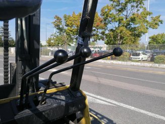 Четырехопорные погрузчики Hyster H4.00XL