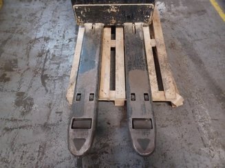 Гидростатический Crown WP3015-1.6 - 4