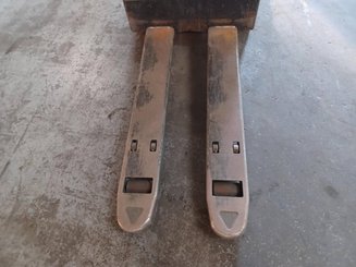 Гидростатический Crown WT3040 2.00