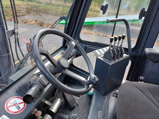 Четырехопорные погрузчики Mora M180C