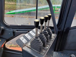 Четырехопорные погрузчики Mora M180C