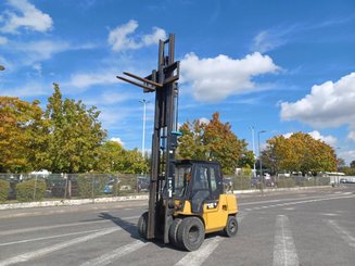 Четырехопорные погрузчики Caterpillar GP45K2