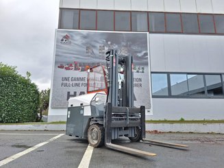Четырехходовый вилочный погрузчик AMLIFT AGILIFT 4000E