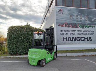 Четырехопорные погрузчики Hangcha XC30i