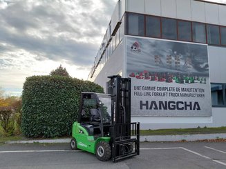 Четырехопорные погрузчики Hangcha XC30i