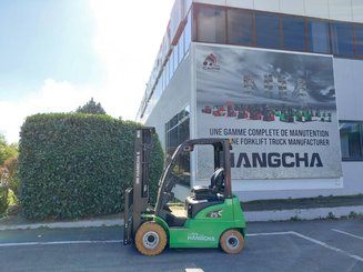 Четырехопорные погрузчики Hangcha XC25i - 1