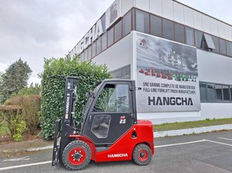 Четырехопорные погрузчики Hangcha XF25D