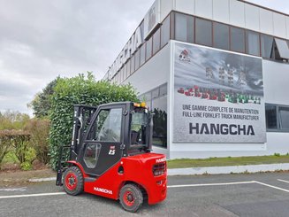 Четырехопорные погрузчики Hangcha XF25D