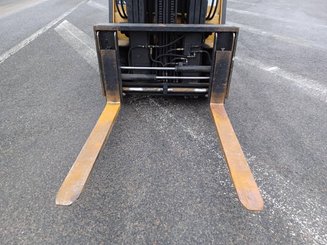 Четырехопорные погрузчики Caterpillar EP25K - 5