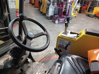 Узкопроходный погрузчик Aisle Master 20SE