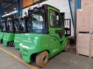 Четырехопорные погрузчики Hangcha XC50i-500