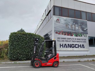Четырехопорные погрузчики Hangcha XF18D-2