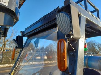 Четырехопорные погрузчики Caterpillar GC45K SWB