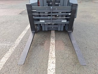 Четырехходовый вилочный погрузчик AMLIFT AGILIFT 3000E