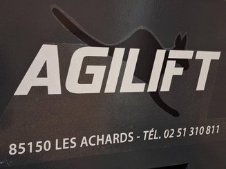 Четырехходовый вилочный погрузчик AMLIFT AGILIFT 3000E