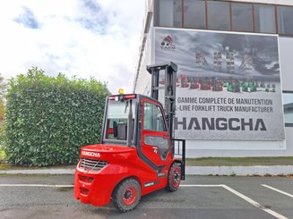 Четырехопорные погрузчики Hangcha XF35D-2
