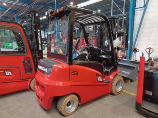 Четырехопорные погрузчики Hangcha A4W35