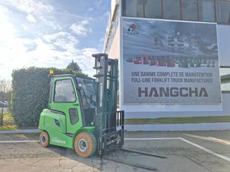 Четырехопорные погрузчики Hangcha AE25-I