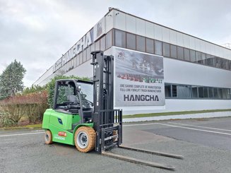 Четырехопорные погрузчики Hangcha AE30-I