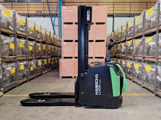 Штабелер с откидной платформой Hangcha CDD16-AC2S-LI - 2