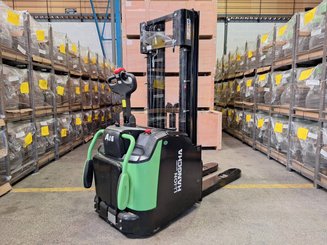 Штабелер с откидной платформой Hangcha CDD16-AC2S-LI - 4