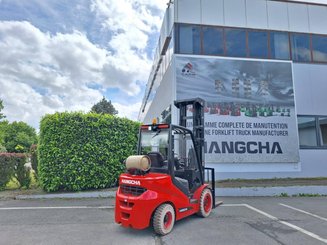 Четырехопорные погрузчики Hangcha XF35G-2