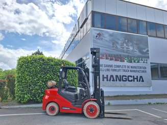 Четырехопорные погрузчики Hangcha XF35G-2