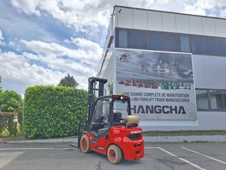 Четырехопорные погрузчики Hangcha XF35G-2