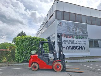 Четырехопорные погрузчики Hangcha XF35G-2
