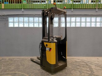 Штабелеры с платформой для оператора Caterpillar NSR16N