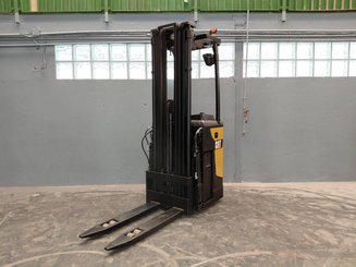 Штабелеры с платформой для оператора Caterpillar NSR16N