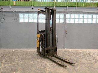 Штабелеры с платформой для оператора Caterpillar NSR16N