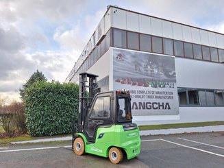 Четырехопорные погрузчики Hangcha AE25-I