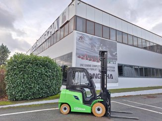 Четырехопорные погрузчики Hangcha AE25-I